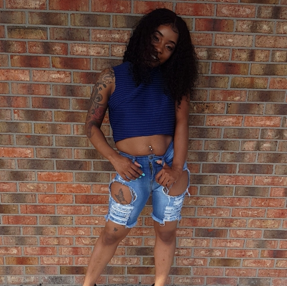 2/$10 Open back crop top - Picture 3 of 3